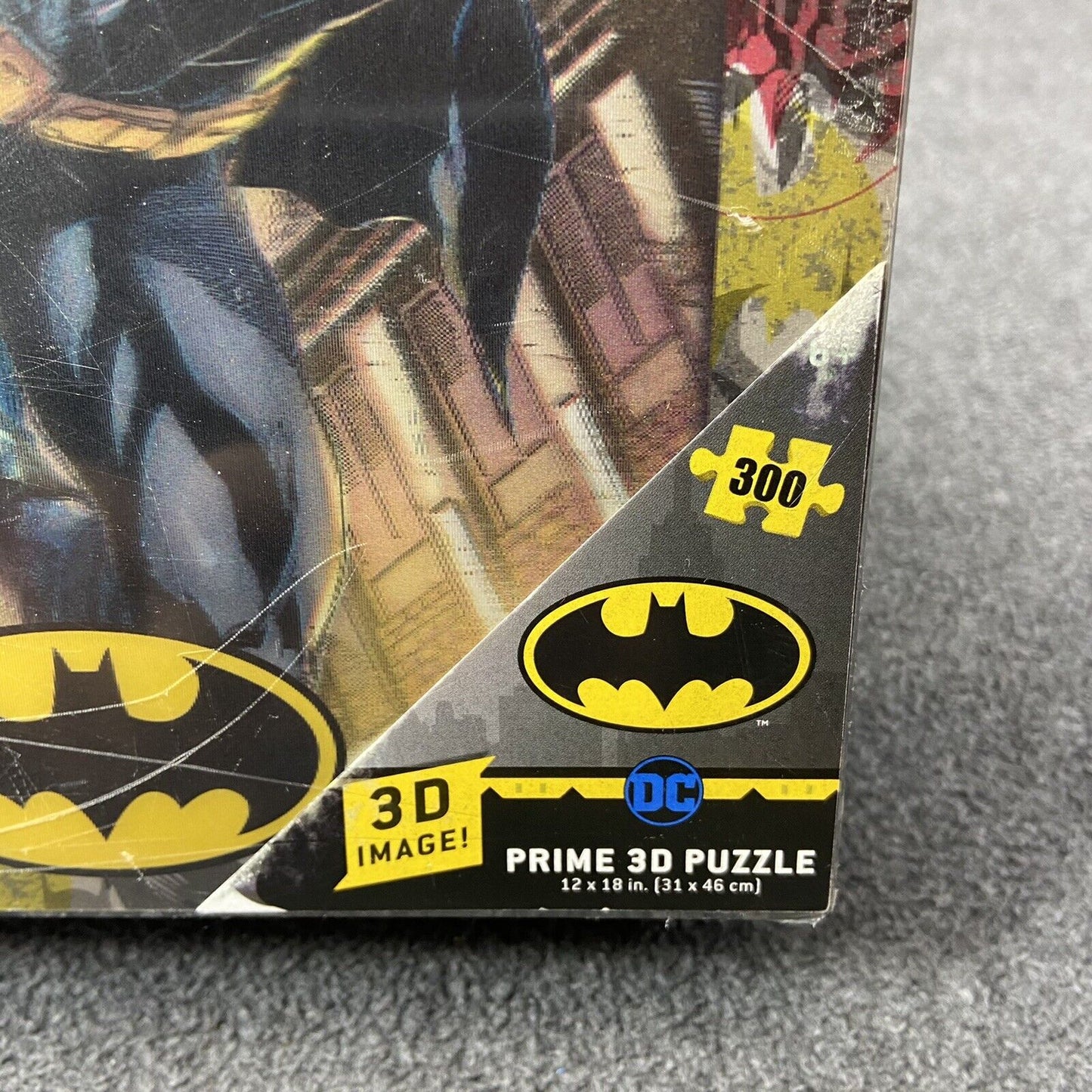 Batman 3D Puzzle DC Comics  300 Pcs Factory Sealed Book Shaped Tin Box - New