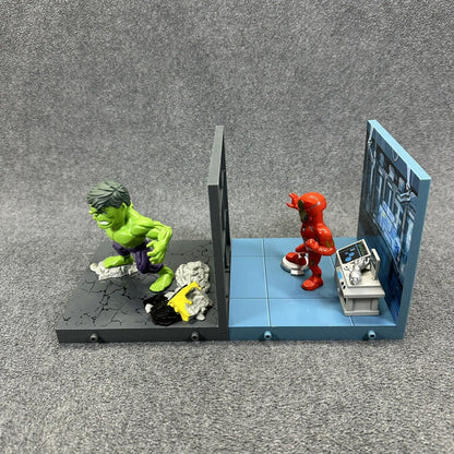 Marvel The Loyal Subjects Iron Man & Hulk Superama Diorama Posed Figures