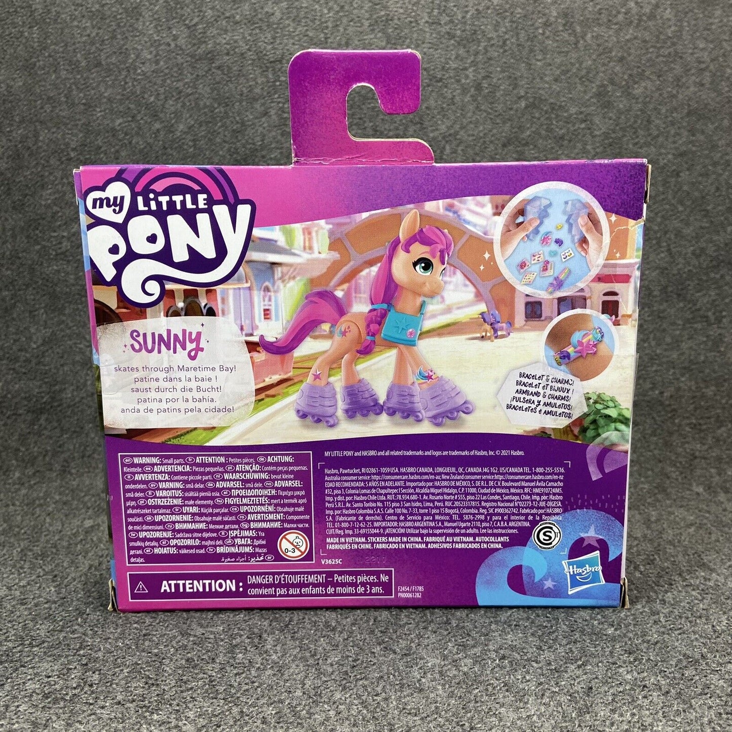 My Little Pony New Generation Alicorn Sunny Starscout Purple Rollerblades 20 Pcs