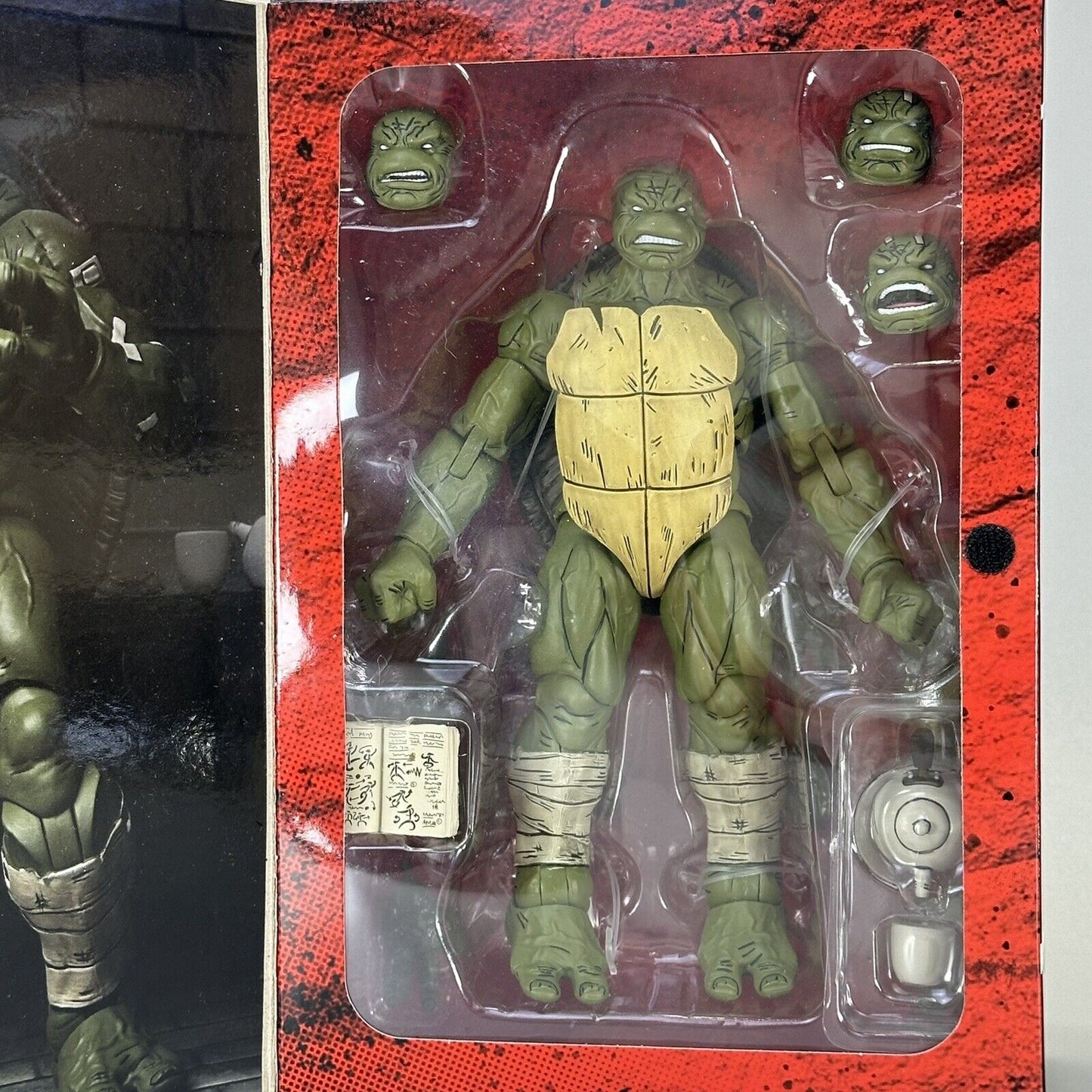 NECA Teenage Mutant Ninja Turtles The Last Ronin Battle Damaged 7" Action Figure