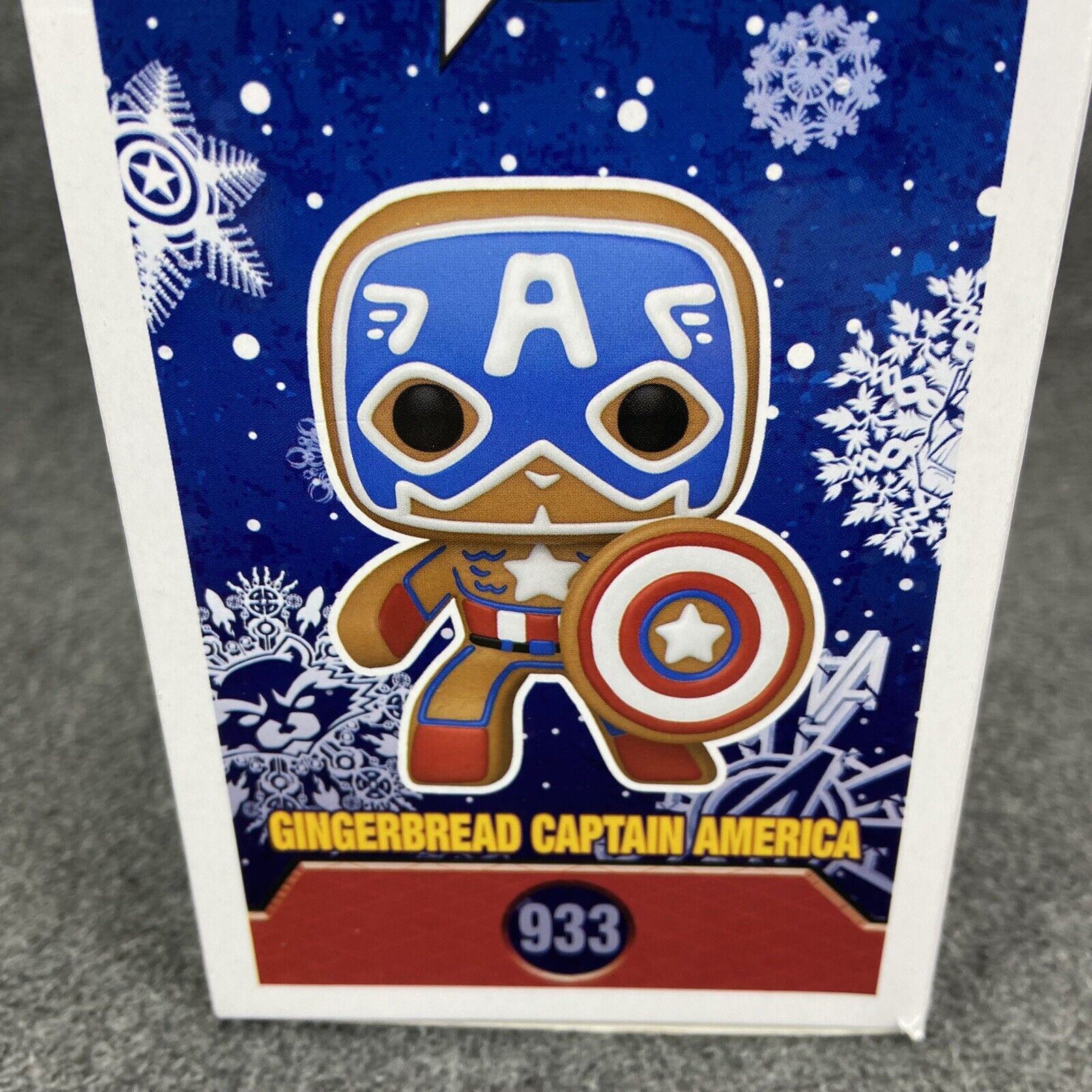 Funko Pop! Holiday Marvel Gingerbread Captain America #933 Vinyl Christmas - New