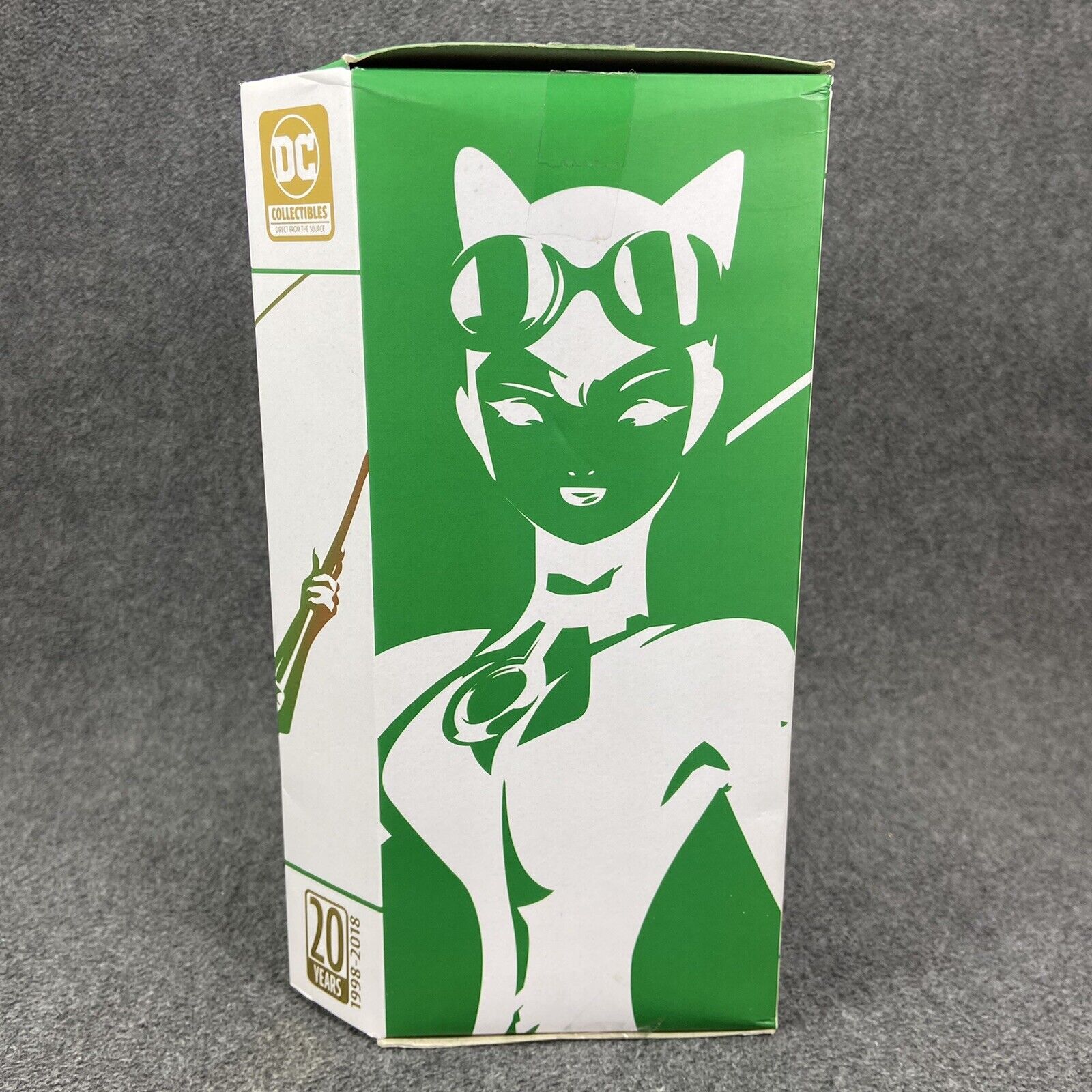 DC Direct 7" Artists Alley Catwoman Holiday Variant by Sho Murase #94/500