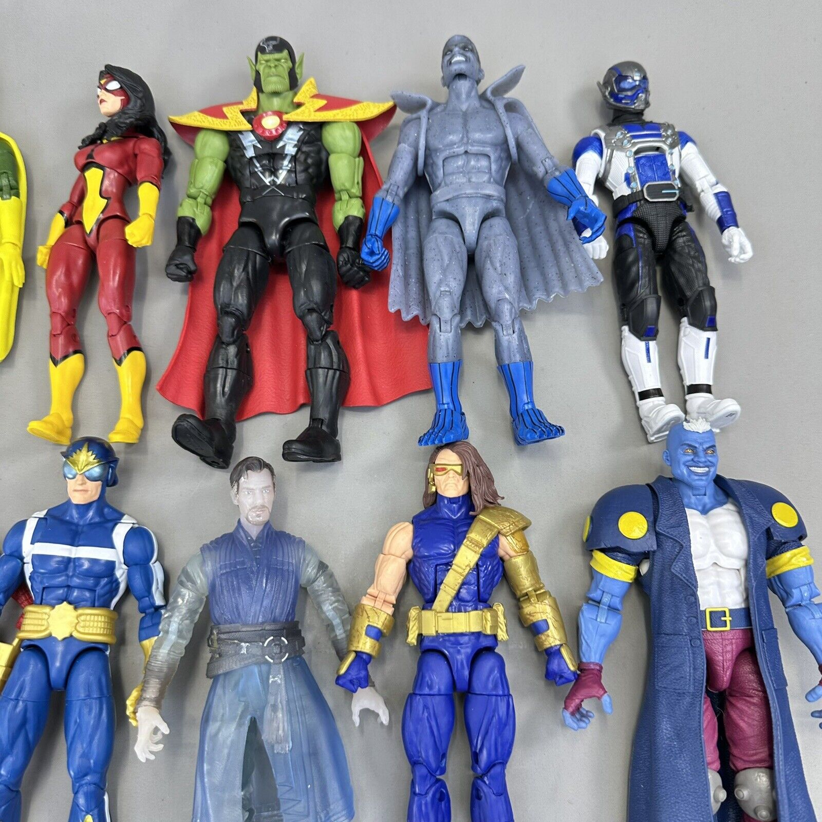 Lot of 20 Hasbro Marvel Legends 6" Scale Action Figures with Accessories