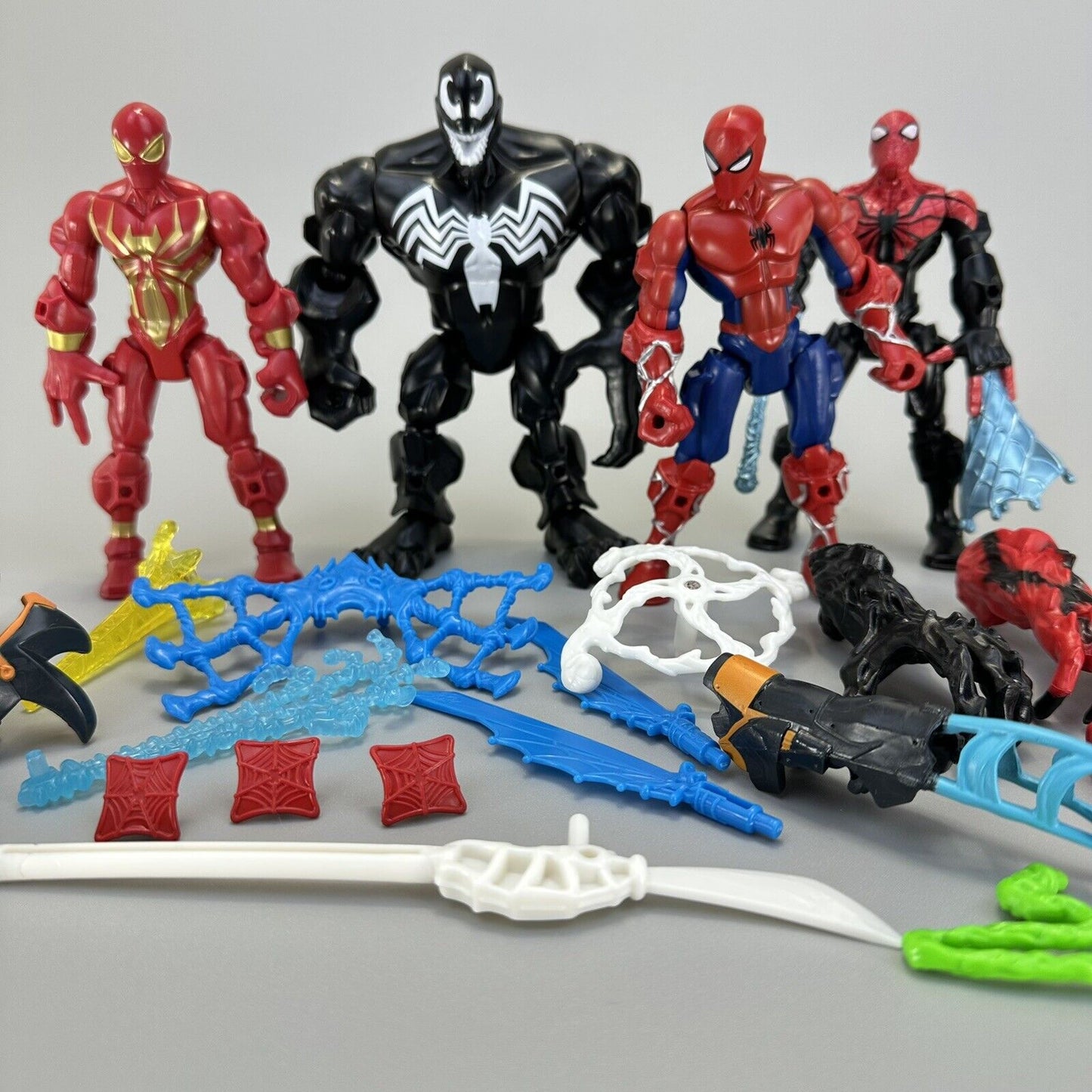 Lot of 4 Marvel Super Hero Mashers Figures Spiderman Variants with Extra Parts