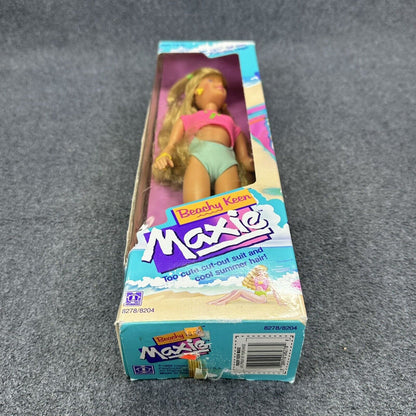 Beachy Keen Maxie Doll in Cut Out Swimsuit Accessory Vintage 1988 Hasbro