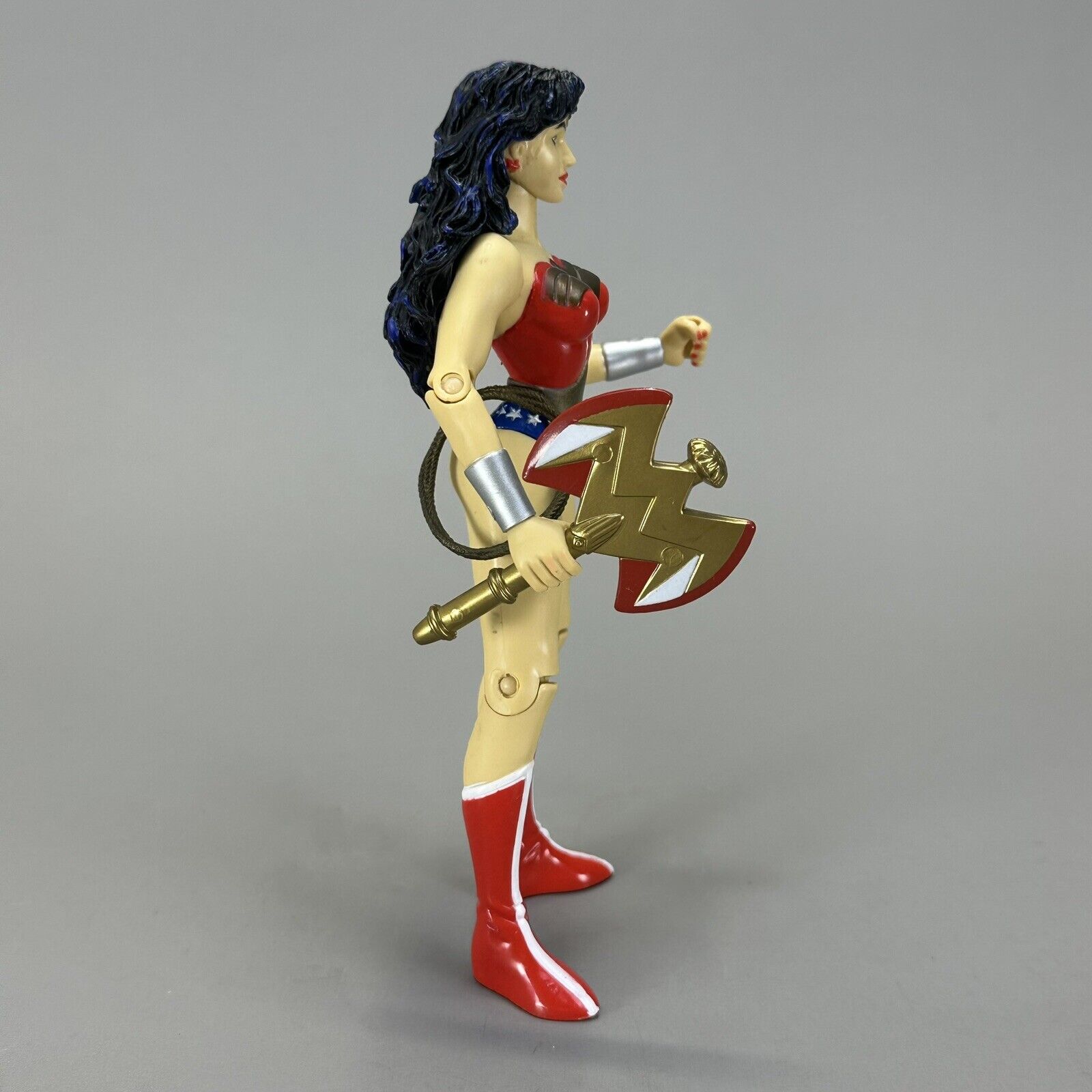 Vintage 1999 DC Direct Wonder Woman with Axe 6" Action Figure