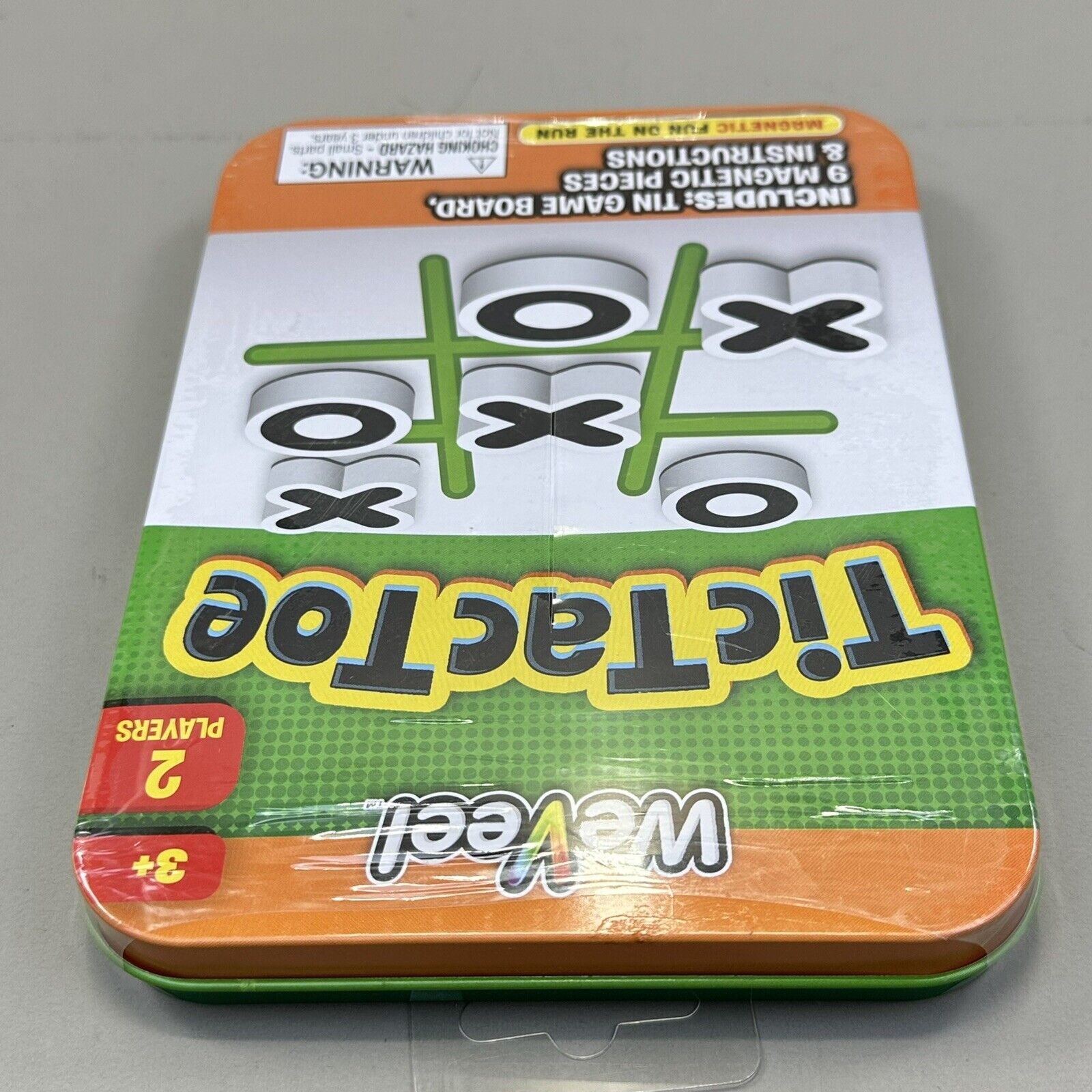 Magnetic TIC TAC TOE Travel Set Tin Game Board w/ 9 Magnetic Pieces - Brand New