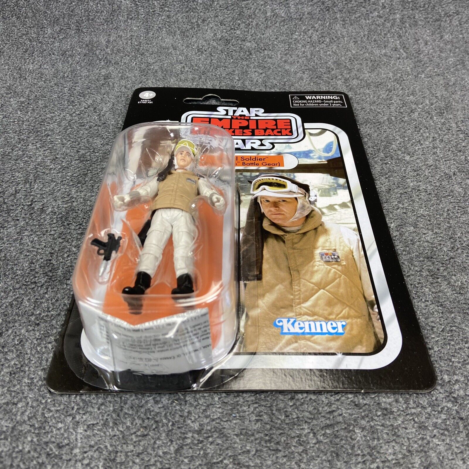 Star Wars The Vintage Collection 3.75" Rebel Soldier Echo Base Battle Gear New