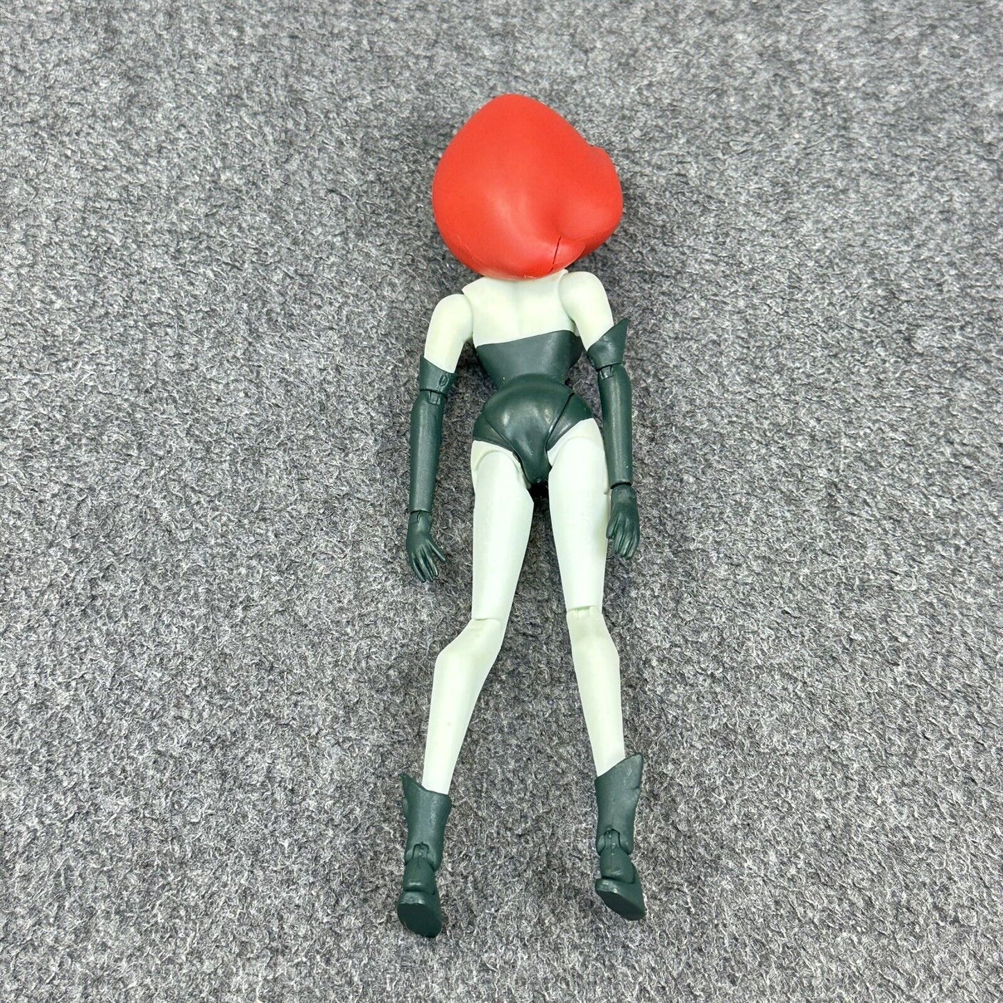 DC Collectibles Batman: The Animated Series #8 Poison Ivy 5.5" Action Figure