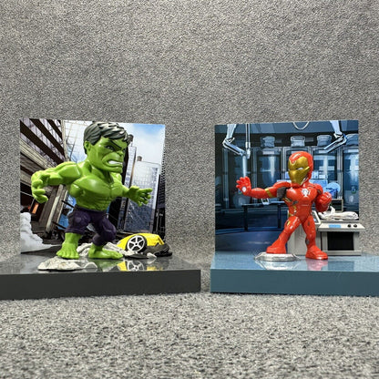 Marvel The Loyal Subjects Iron Man & Hulk Superama Diorama Posed Figures