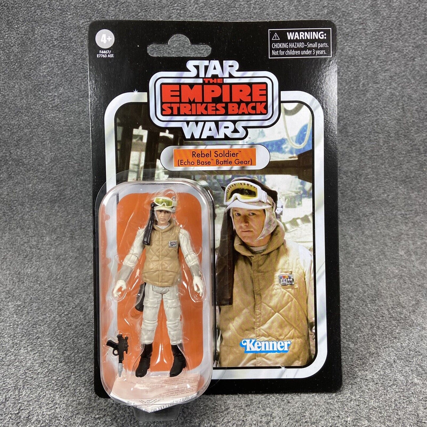 Star Wars The Vintage Collection 3.75" Rebel Soldier Echo Base Battle Gear New