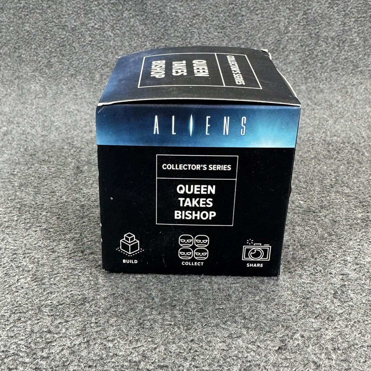 Loot Crate Exclusive Phat Mojo Aliens Queen Takes Bishop Miniature Figure Sealed