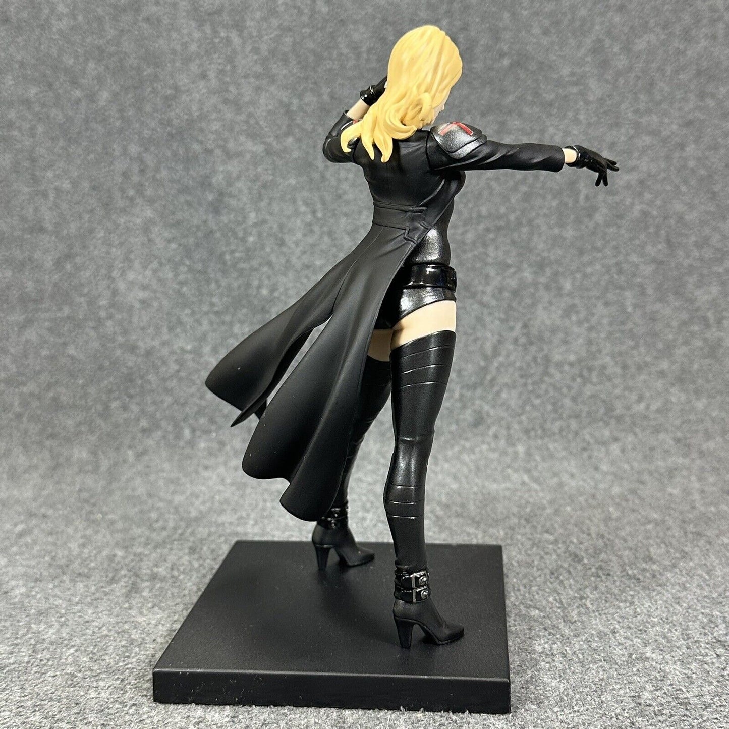 Kotobukiya ARTFX+ Marvel Now Emma Frost Statue Black Suit 1/10 Statue - No Box