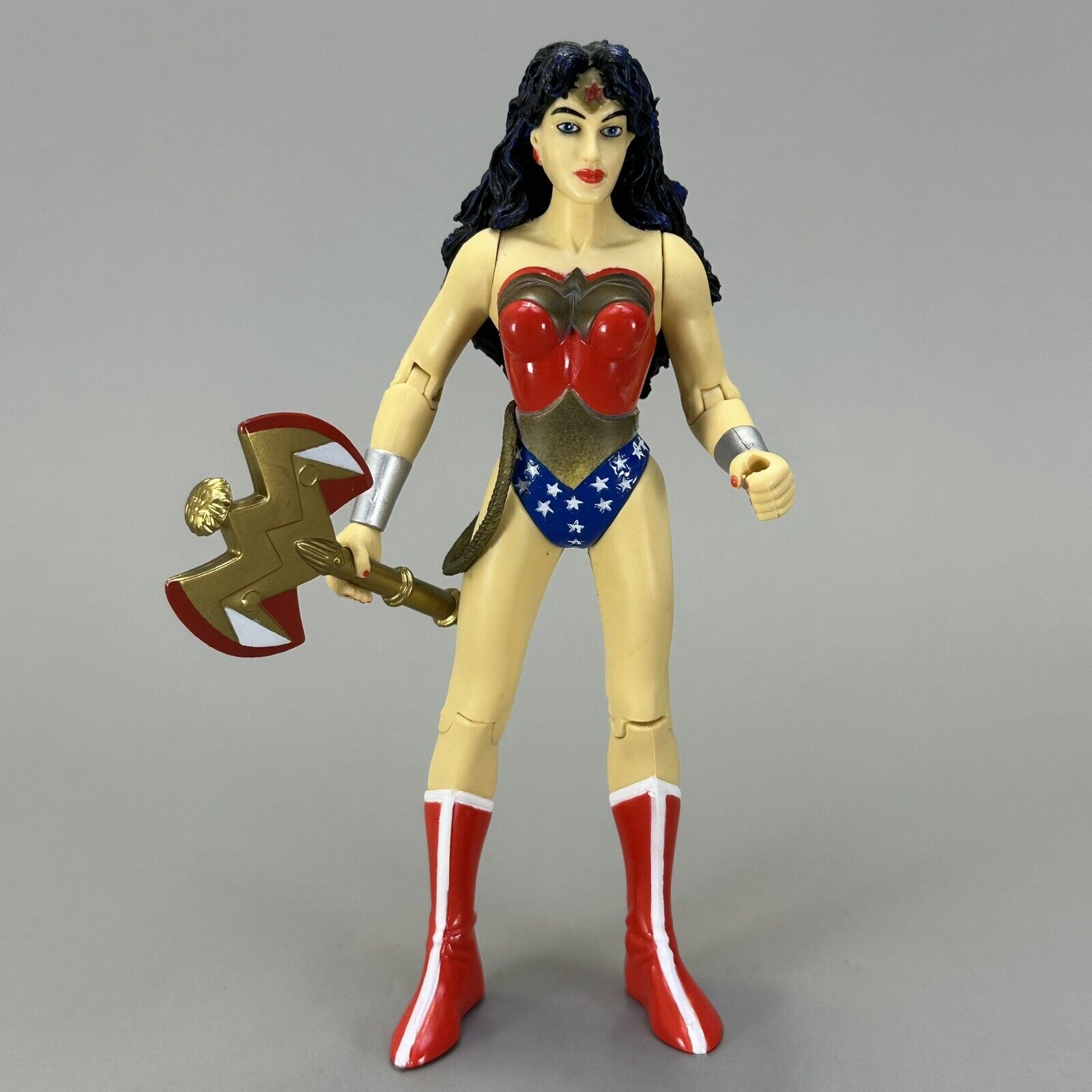 Vintage 1999 DC Direct Wonder Woman with Axe 6" Action Figure