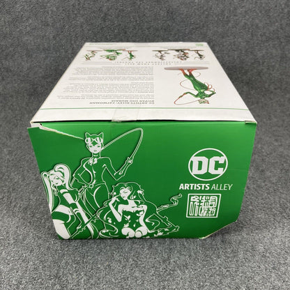 DC Direct 7" Artists Alley Catwoman Holiday Variant by Sho Murase #94/500