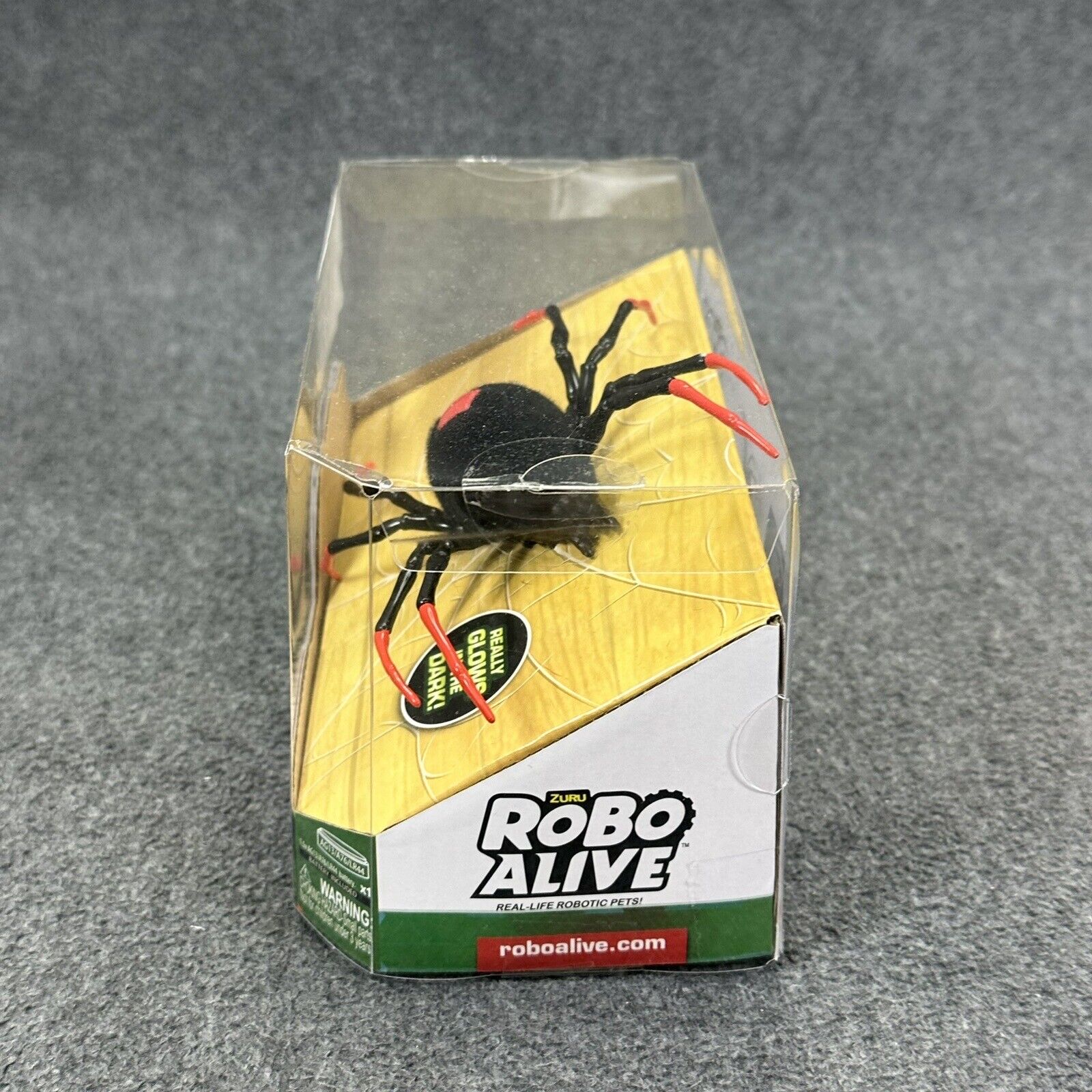 Zuru Robo Alive Crawling Spider Crawls Like a Real Spider! Glows in Dark - New