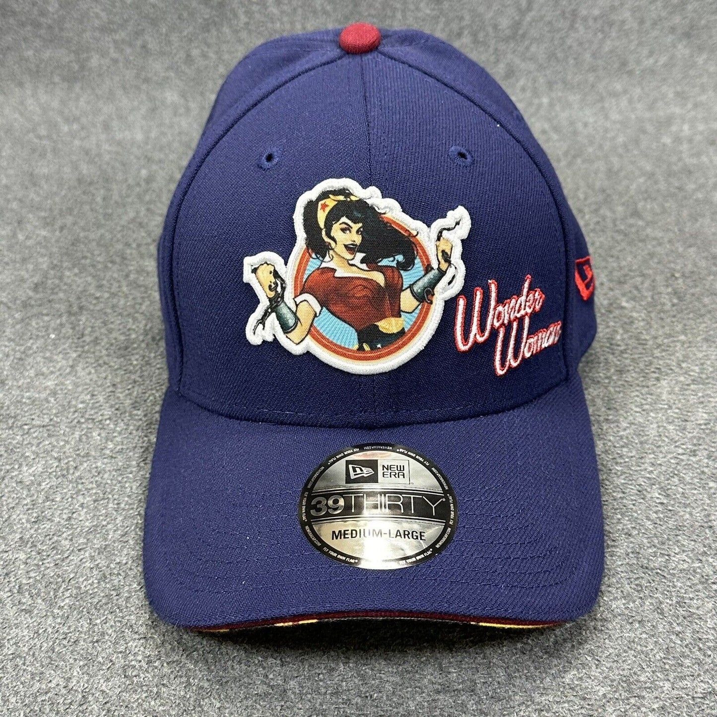 DC Comics DC Bombshells Wonder Woman New Era 39Thirty Med-Large Blue Fitted Hat