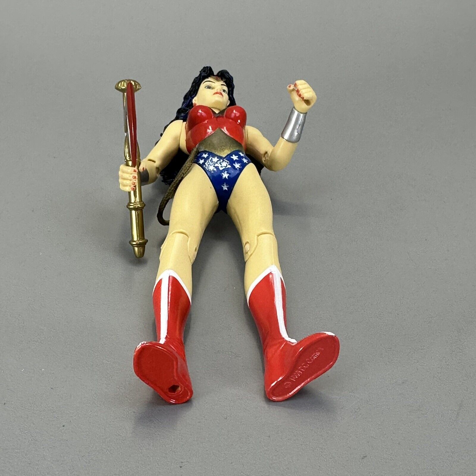 Vintage 1999 DC Direct Wonder Woman with Axe 6" Action Figure