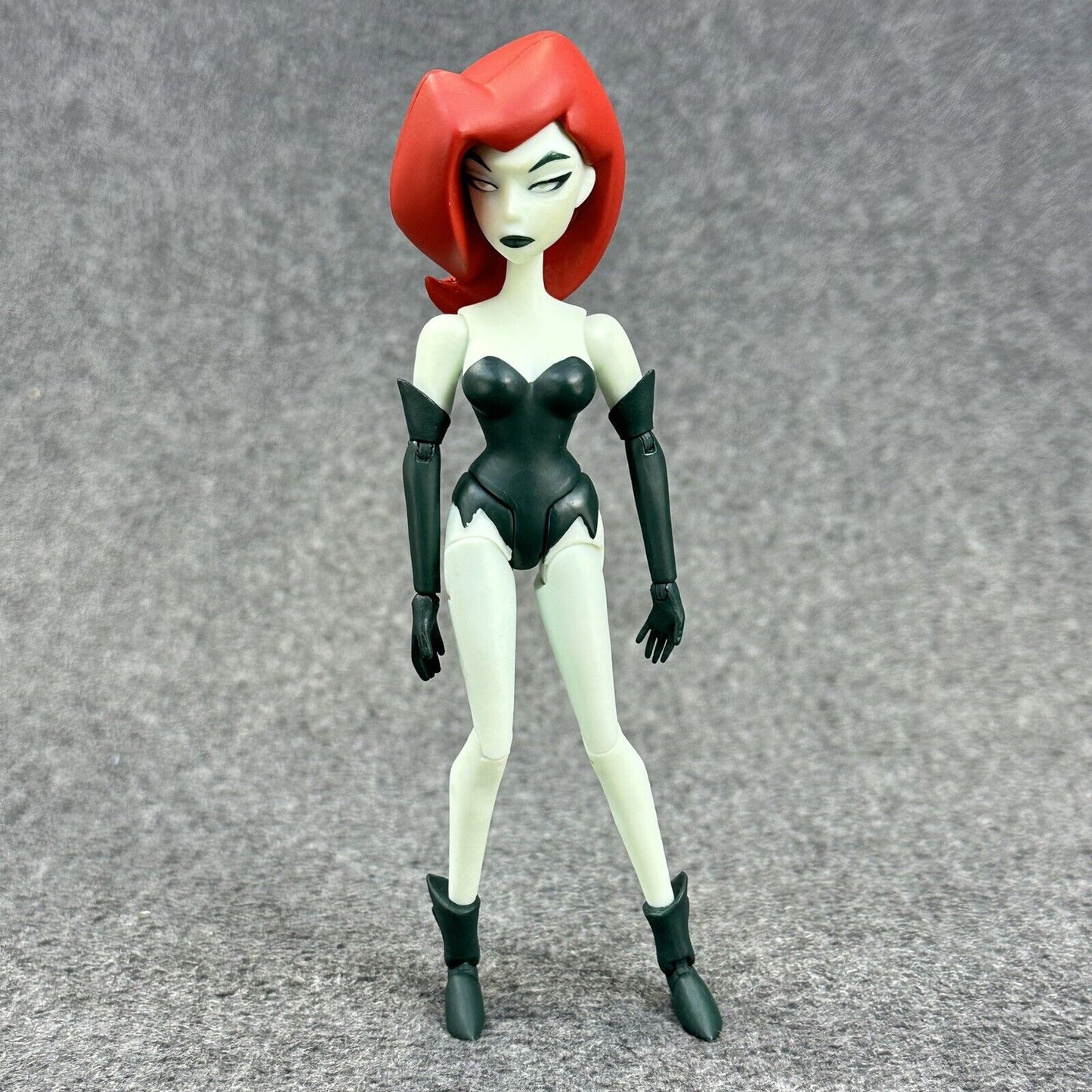 DC Collectibles Batman: The Animated Series #8 Poison Ivy 5.5" Action Figure