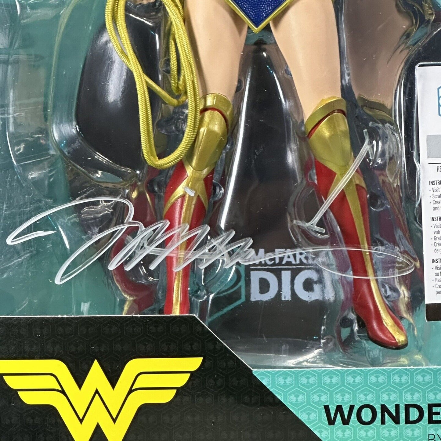 Signed by Jim Lee McFarlane Toys DC Direct Wonder Woman 1:6 Scale Statue Sealed