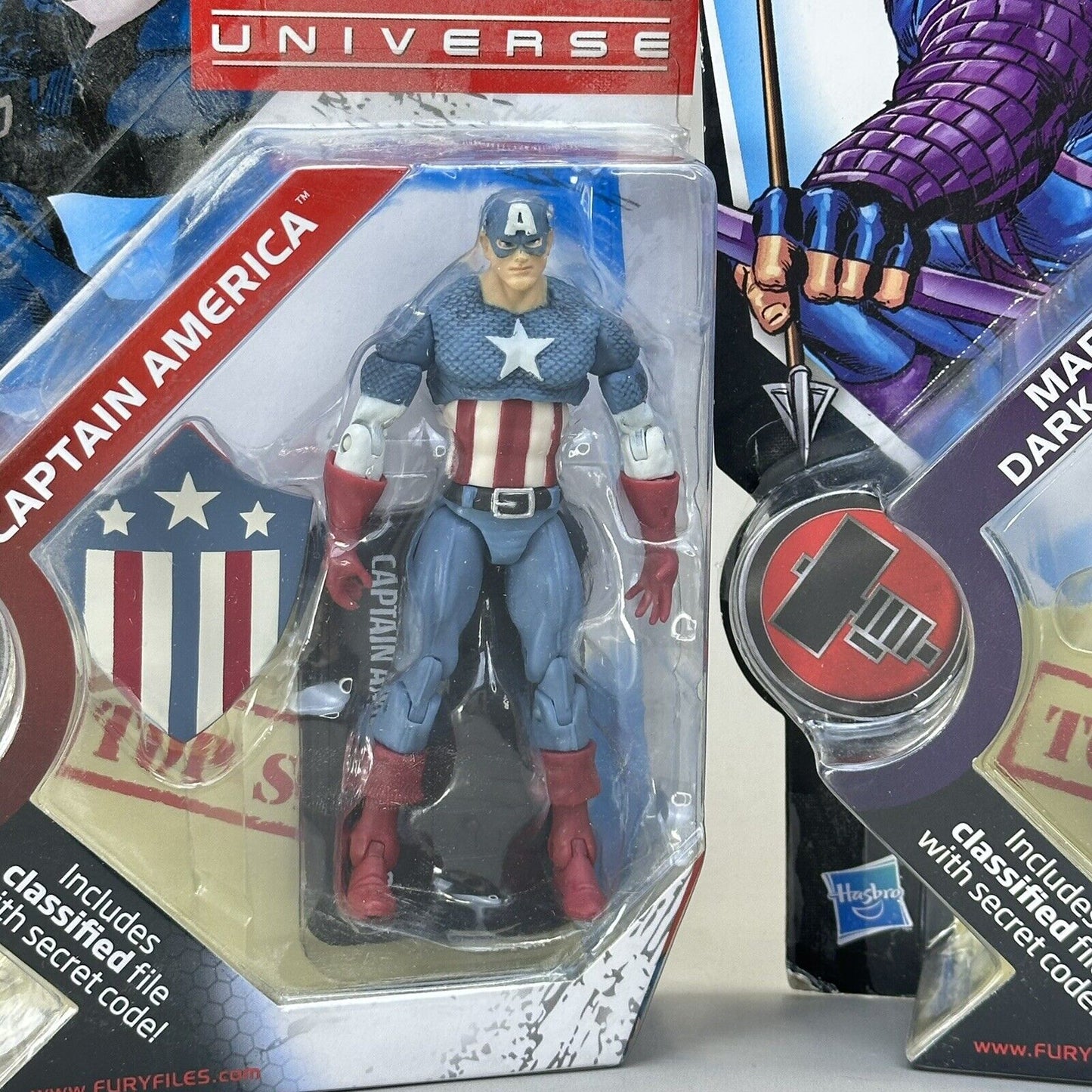 Hasbro Marvel Universe Captain America & Hawkeye 3.75” Action Figure - Sealed