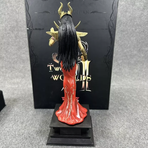 Two Worlds 2 Royal Edition Collectors Edition Statue, PC Game & Extras - Image 11